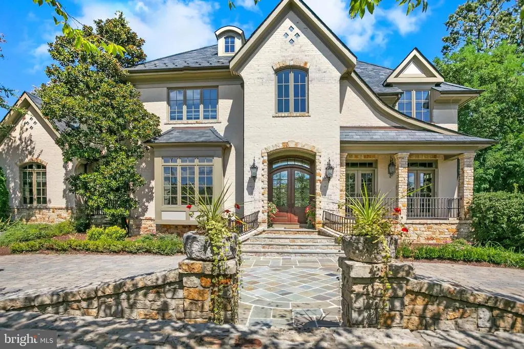 6413 Garnett Dr, CHEVY CHASE