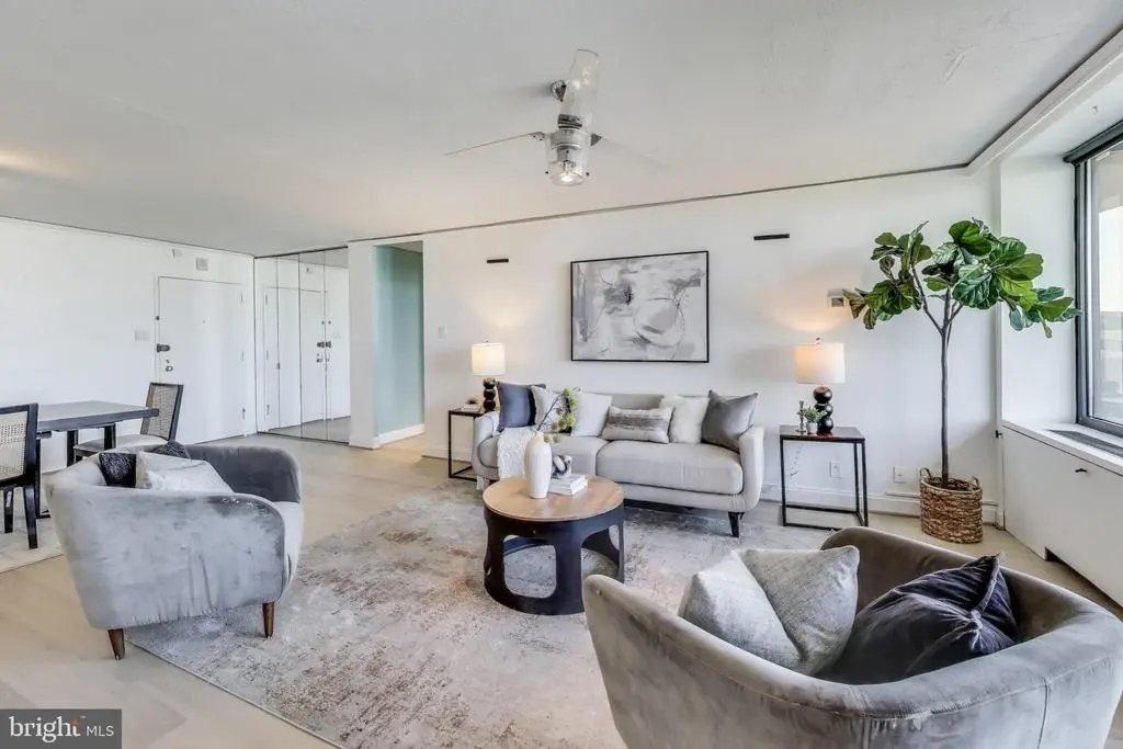 490 M St Sw #w802, WASHINGTON