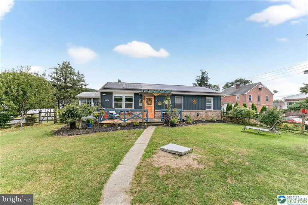 1305 Carsonia Ave, READING