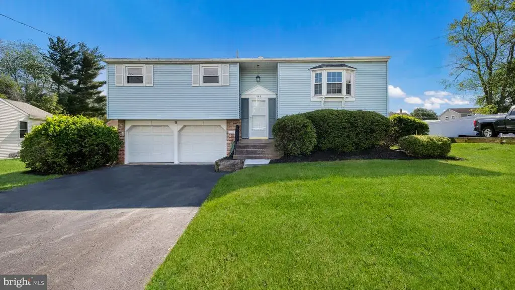 949 Marshall Dr, WARMINSTER