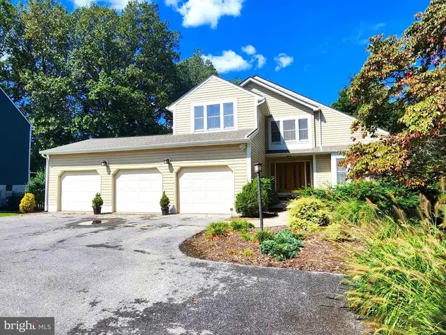 9608 Ashmede Dr, Ellicott City