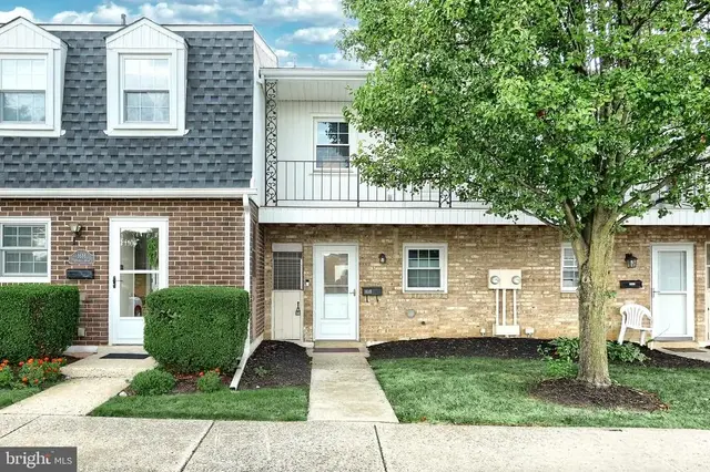 1618 Devers Rd, York