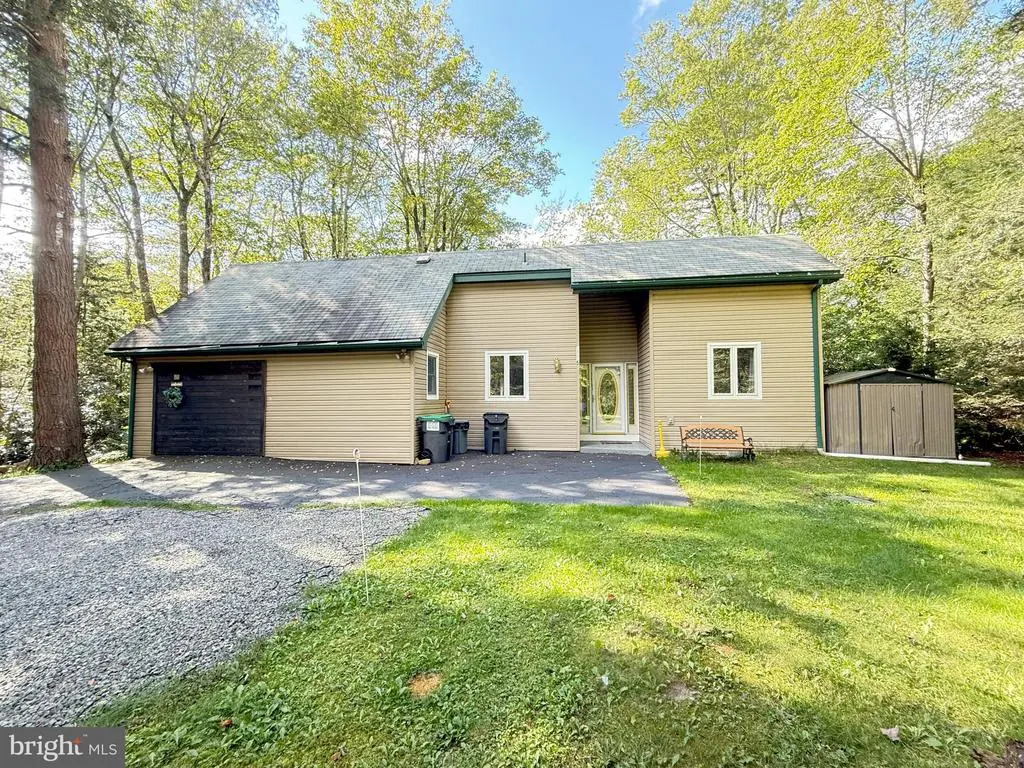 1225 Kilmer Rd, TOBYHANNA