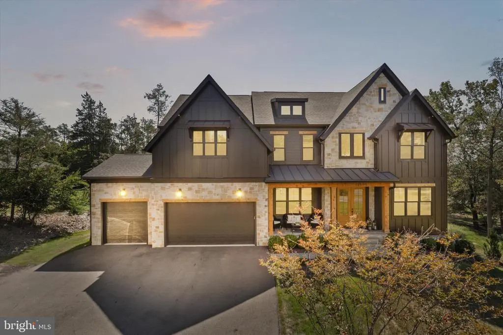 13605 Glen Mill Dr, Rockville