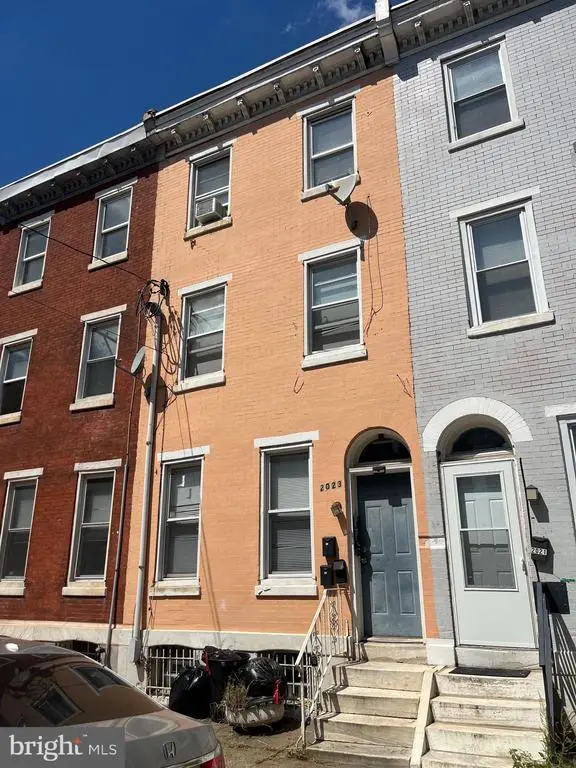 2023 W Oxford St, PHILADELPHIA