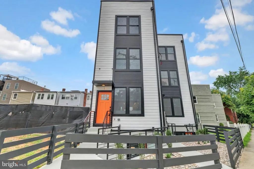 2333 Fairlawn Ave Se #1, WASHINGTON