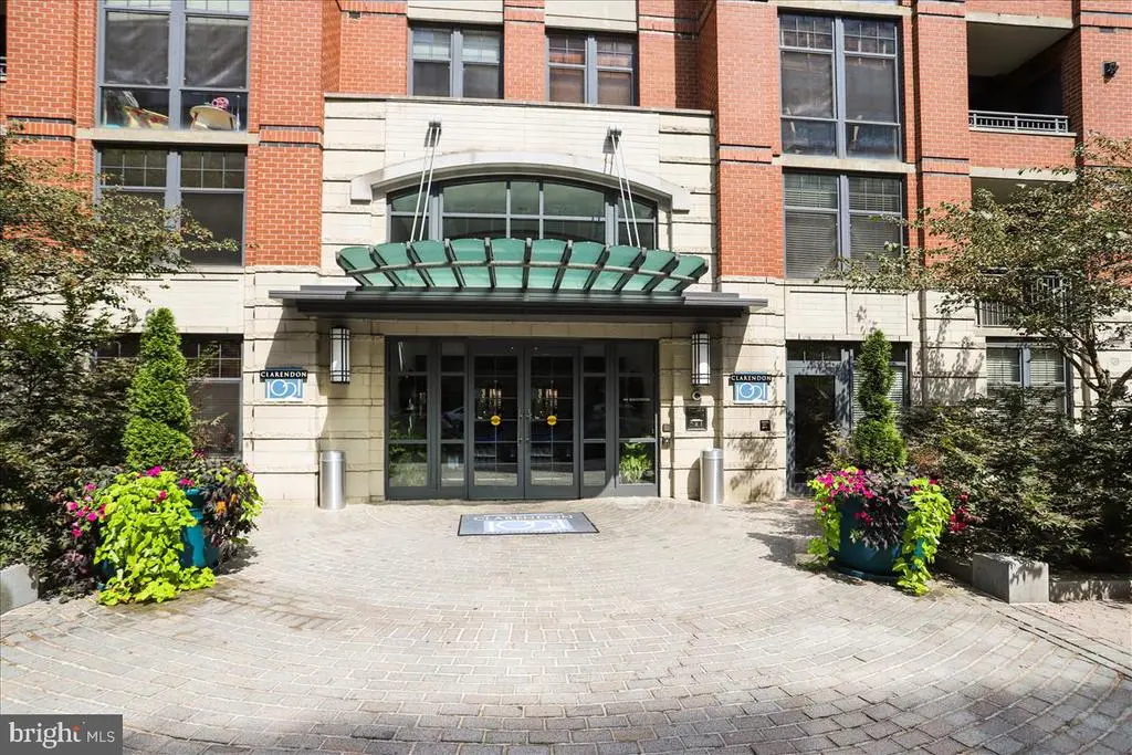 1021 N Garfield St #117, ARLINGTON