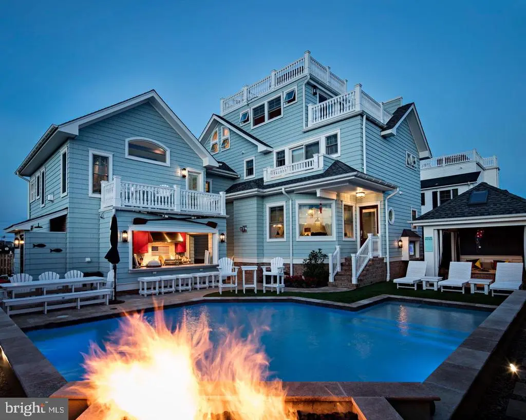 30 W Muriel, LONG BEACH TOWNSHIP