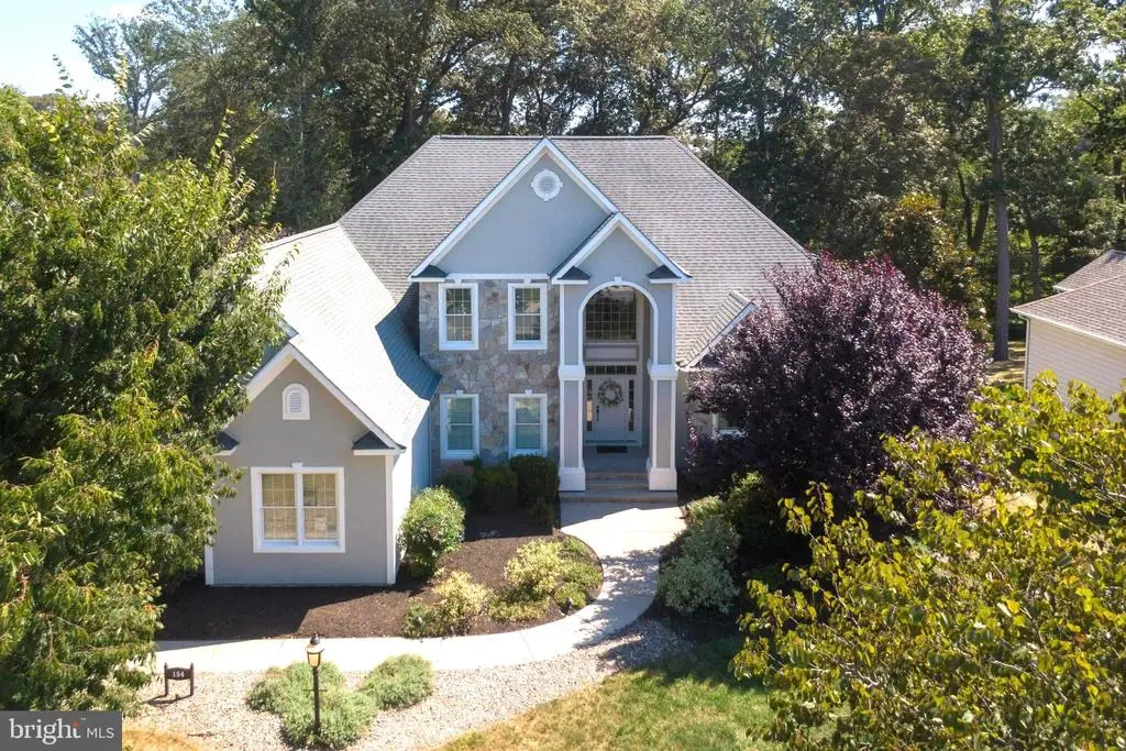 154 W Shore Dr, Milton