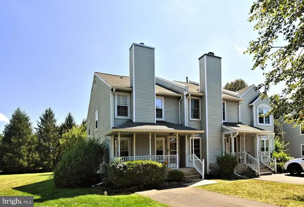 21 Violet Ln, NEWTOWN