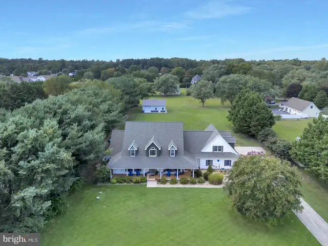 16132 Hudson Rd, Milton