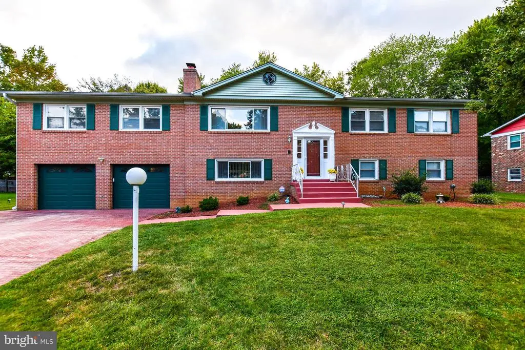 12017 Hickory Dr, Fort Washington