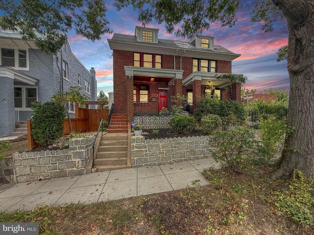 6318 8th St Nw, WASHINGTON
