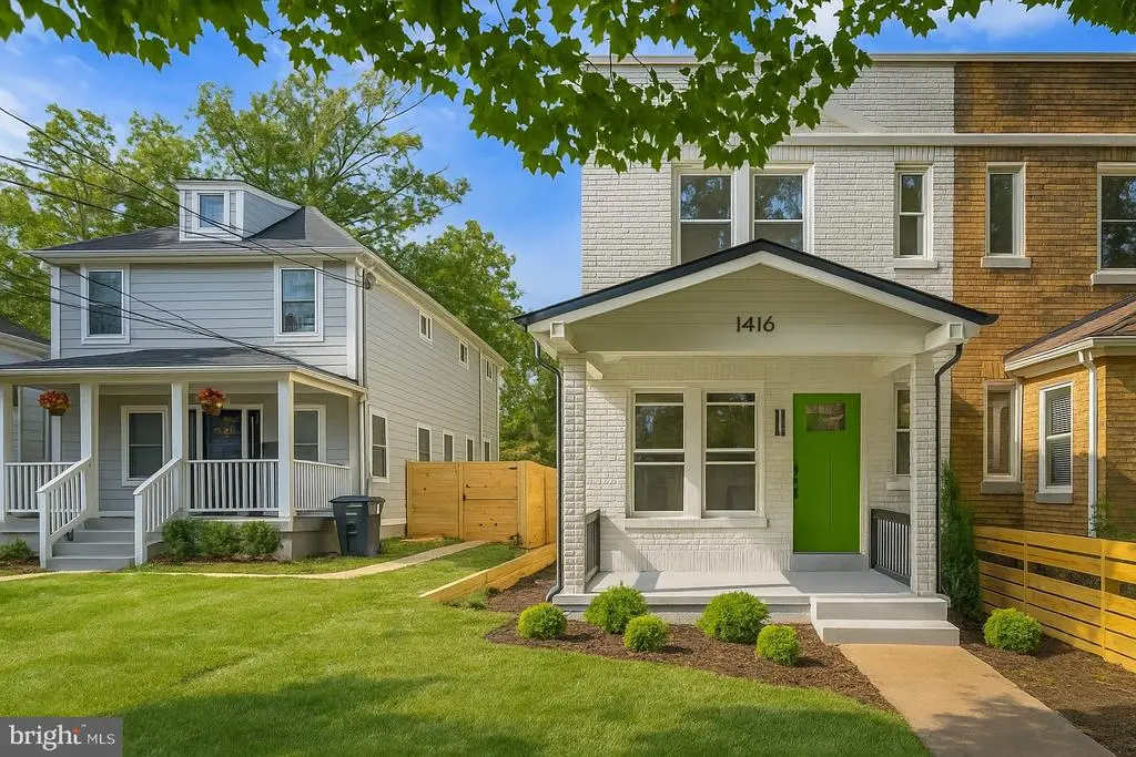 1416 Kearny St Ne, WASHINGTON