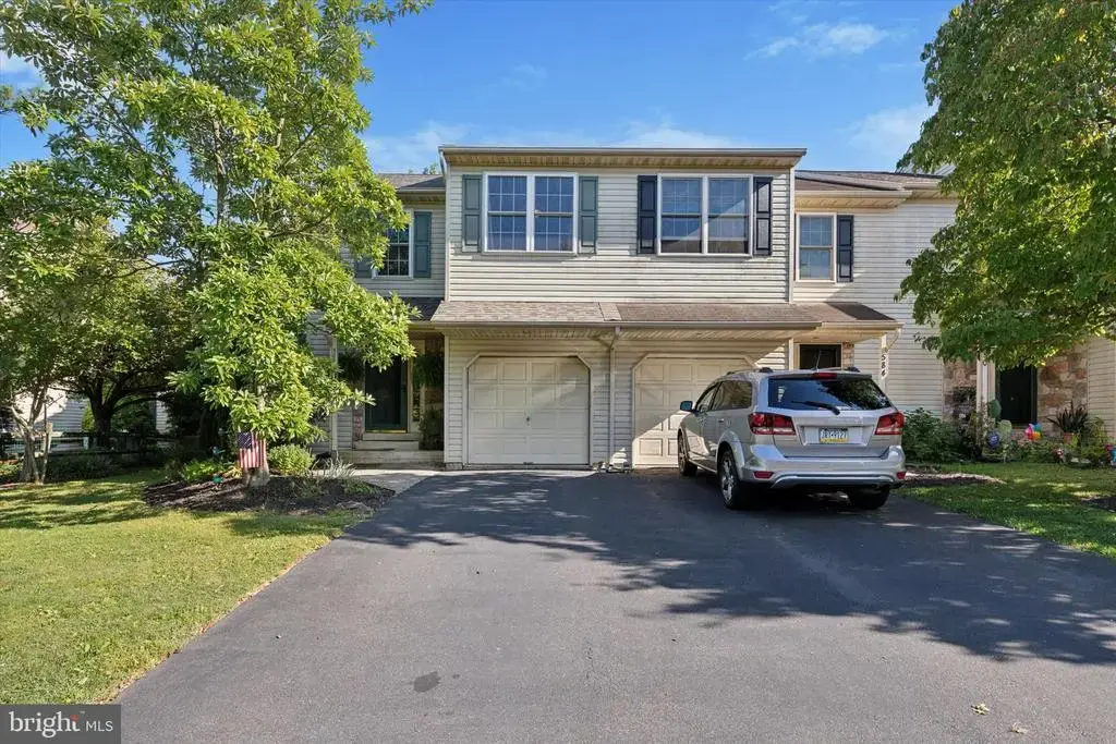 588 Campus Dr, PERKASIE