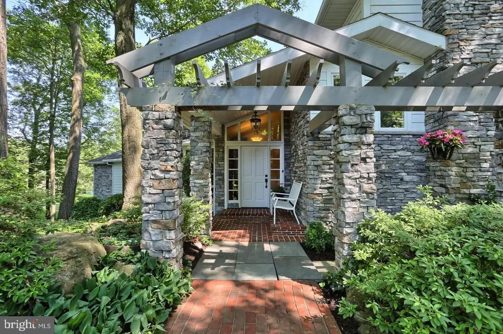 130 Northwest Dr, Lebanon