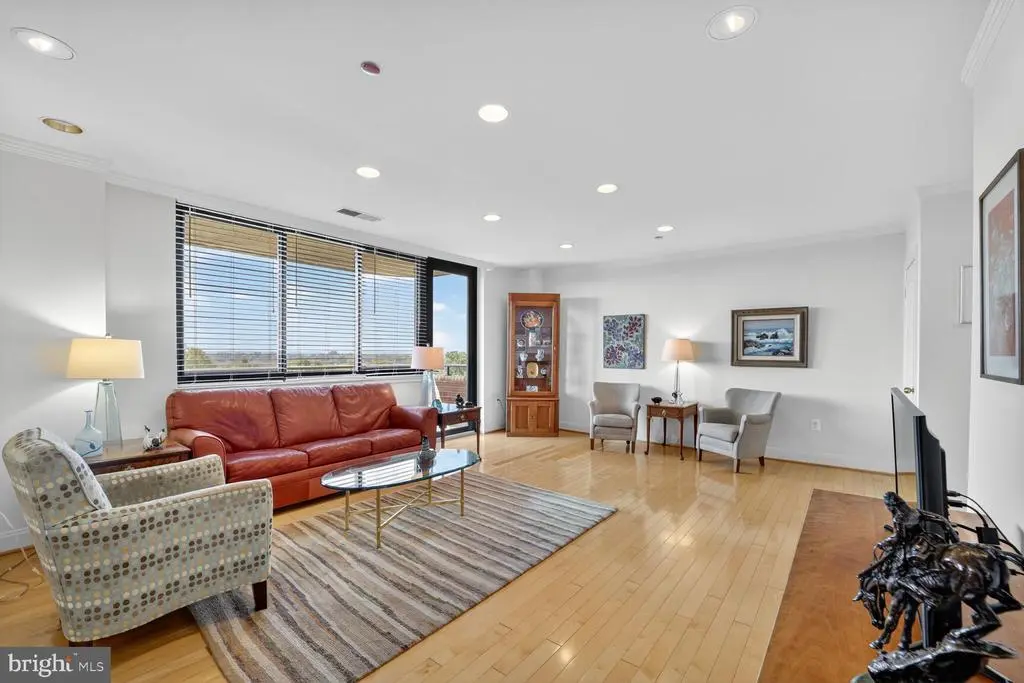 4550 N Park Ave #1005, CHEVY CHASE