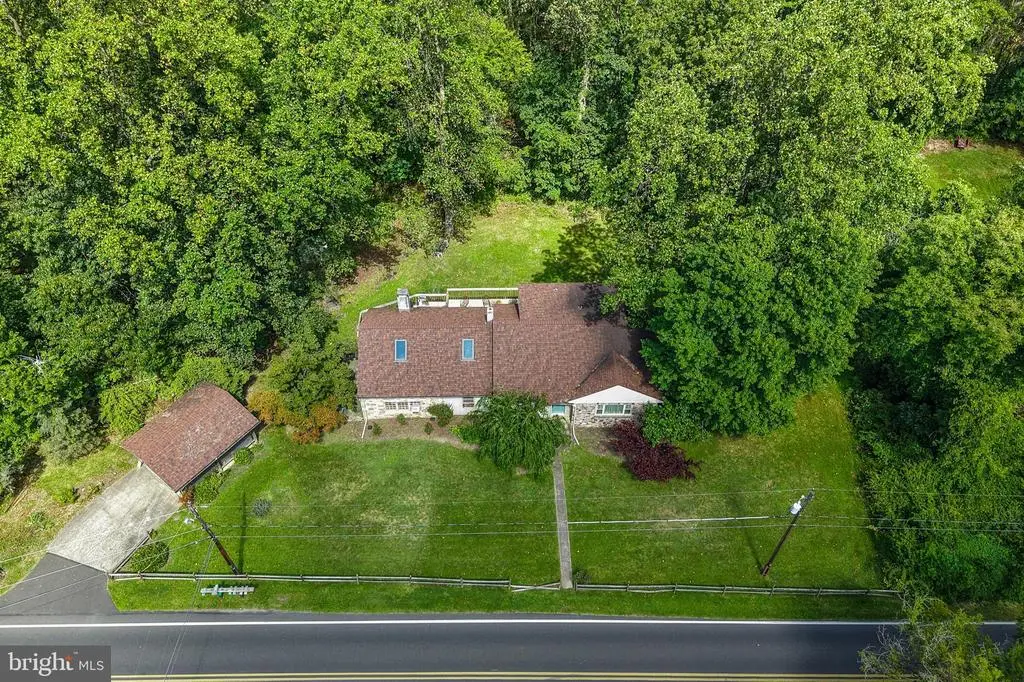 5895 Glen Rd, COOPERSBURG