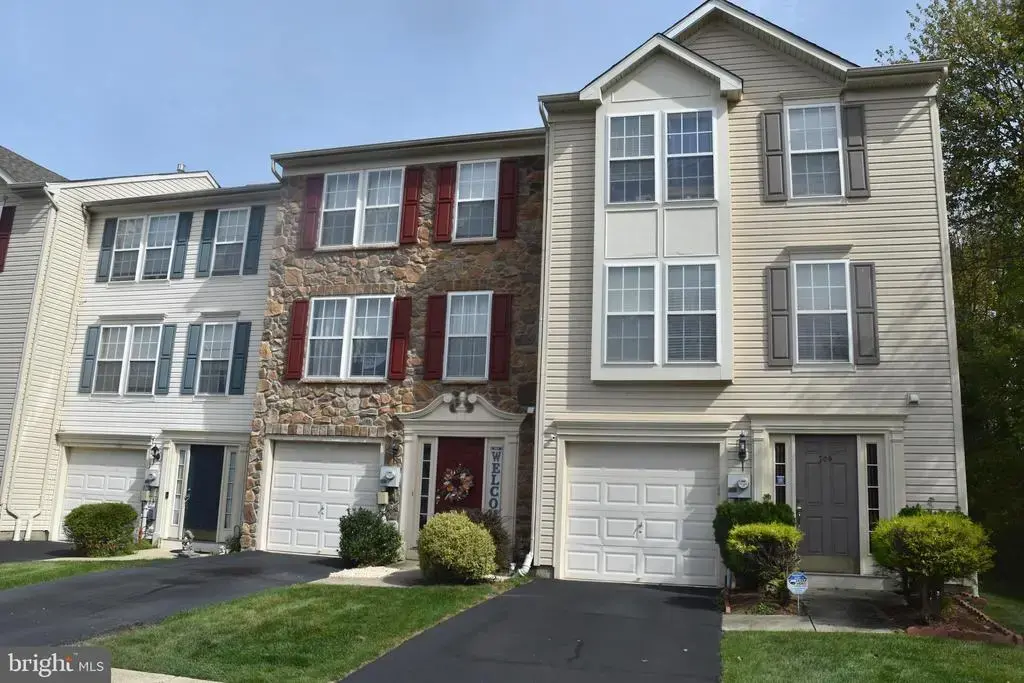 707 Waterway Ct, QUAKERTOWN
