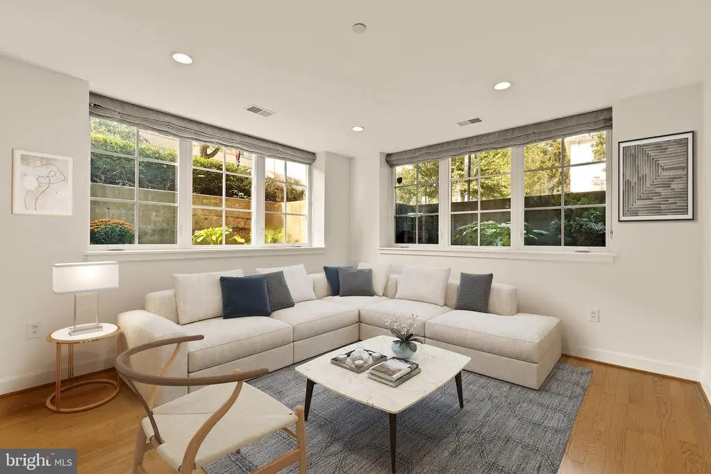 150 V St Nw #vl02, WASHINGTON