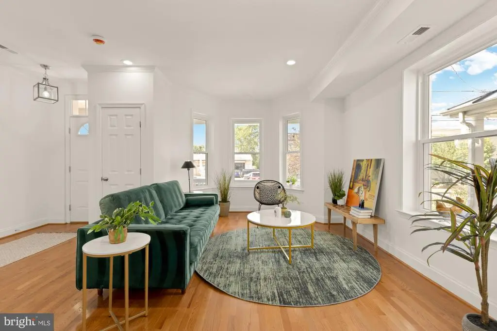 2817 12th St Ne, WASHINGTON