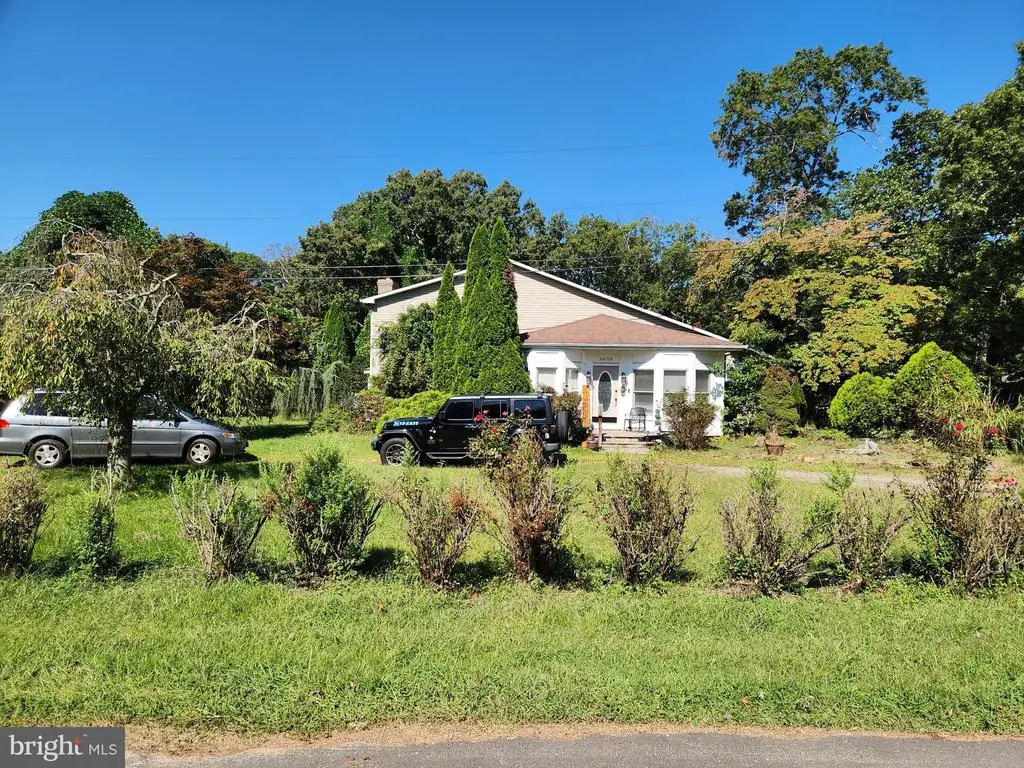 8458 Bussenius Rd, Pasadena