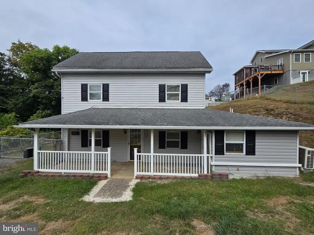 240 Ewing St, BERKELEY SPRINGS