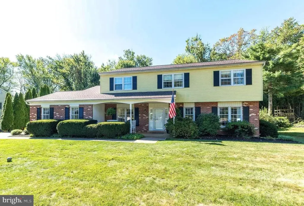 1208 Dickinson Dr, YARDLEY