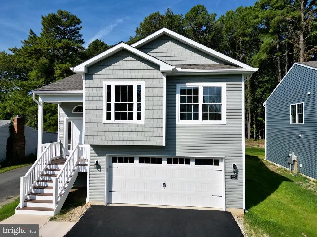 224 Long Point Rd, Stevensville