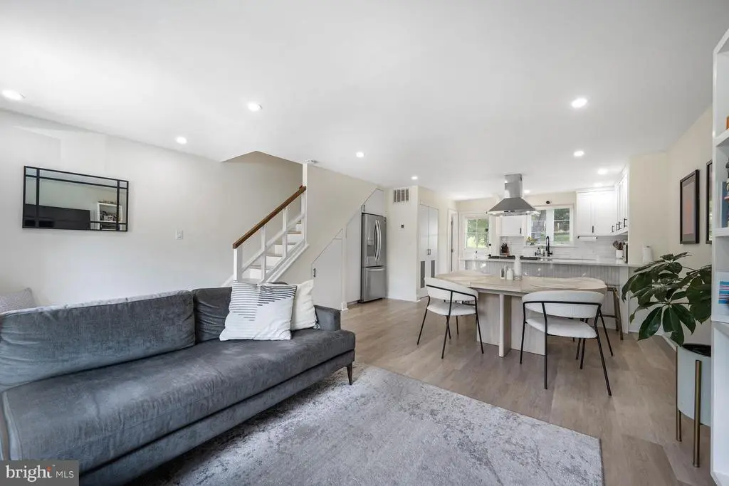 2527 Holman Ave #2514, Silver Spring