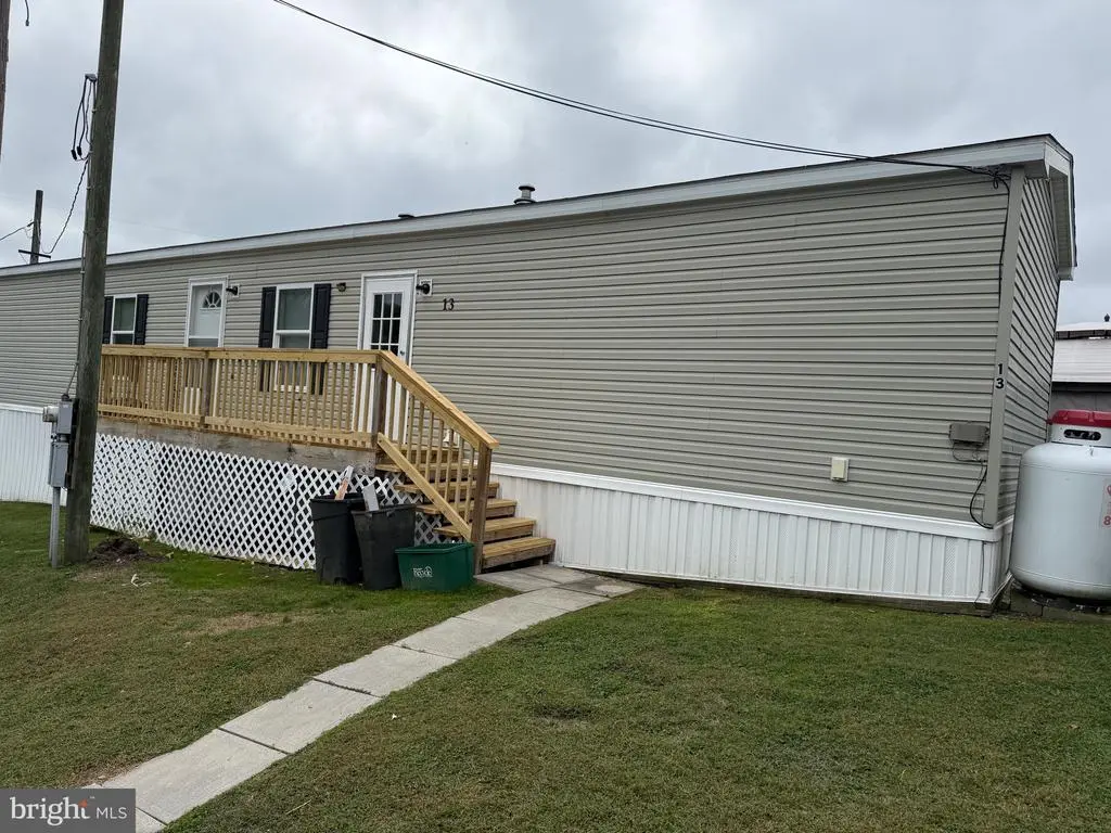 13 Hilltop Ave, AKRON