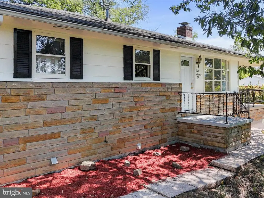 810 Winifred Rd, CUMBERLAND