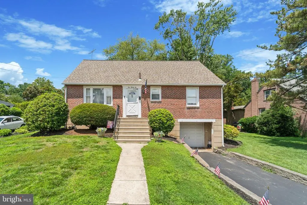 132 S Sproul Rd, Broomall