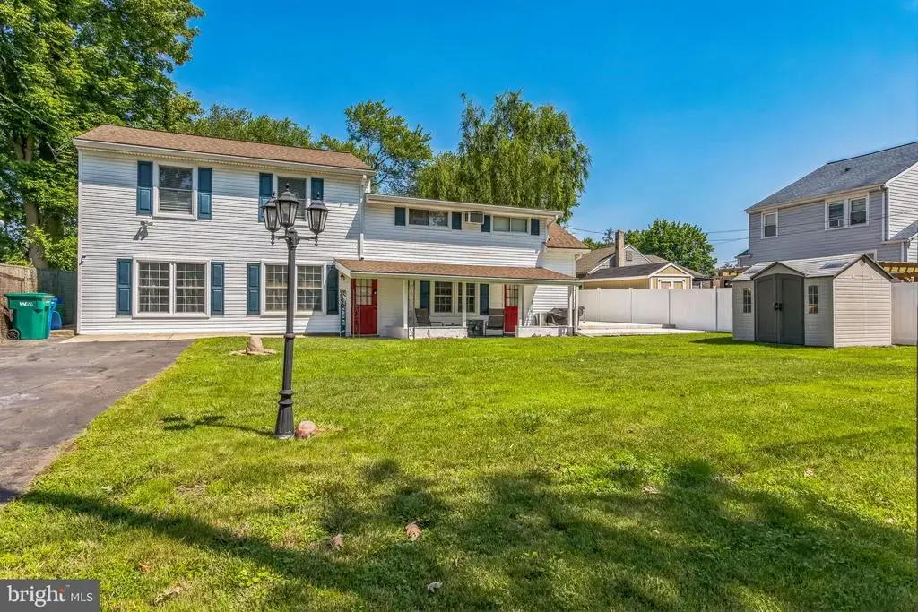 414 Delaware Ave, CROYDON