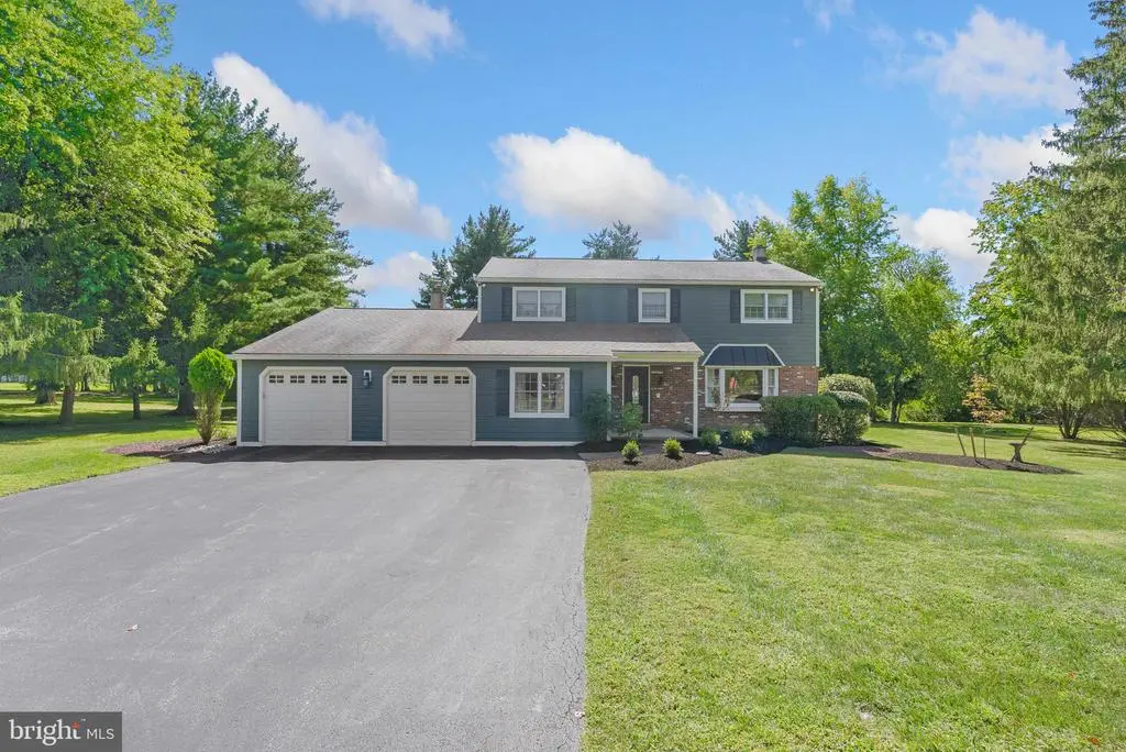 728 Hoover Rd, Blue Bell