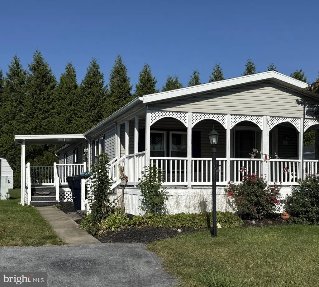 624 W Cedar St, PALMYRA