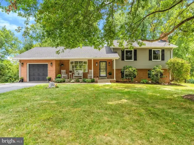 8580 Mansfield Ct, Middletown