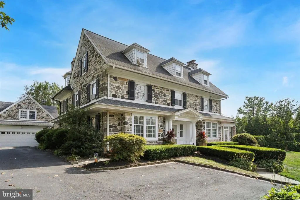 6380 City Ave, PHILADELPHIA