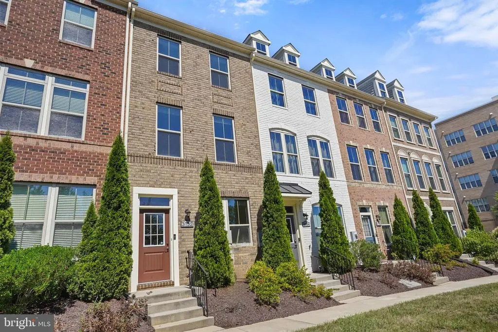 3732 Commodore Joshua Barney Dr Ne, WASHINGTON