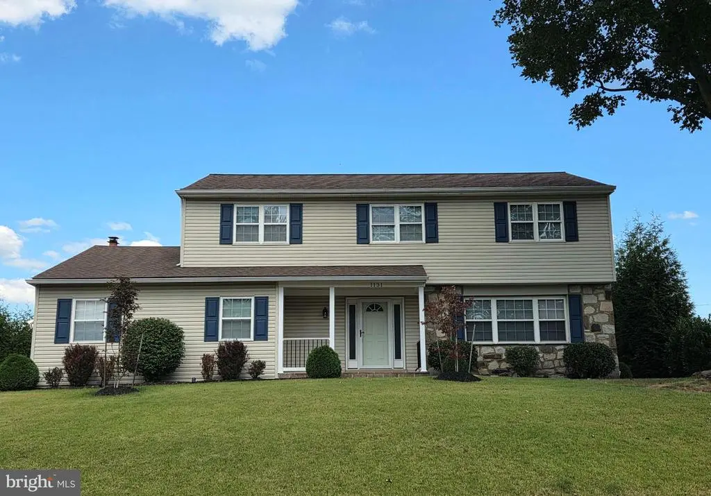 1131 Walnut Ln, Lansdale