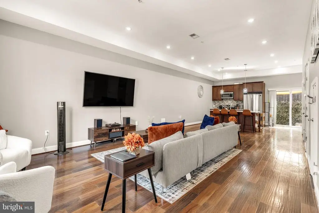 2306 16th St Se, WASHINGTON