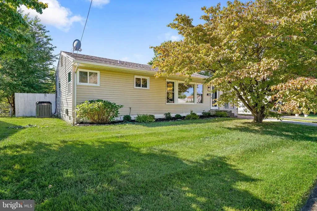 908 Bradley Dr, WILMINGTON