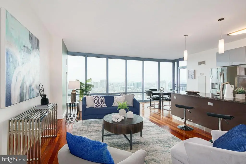 2101 Market St #2801, PHILADELPHIA