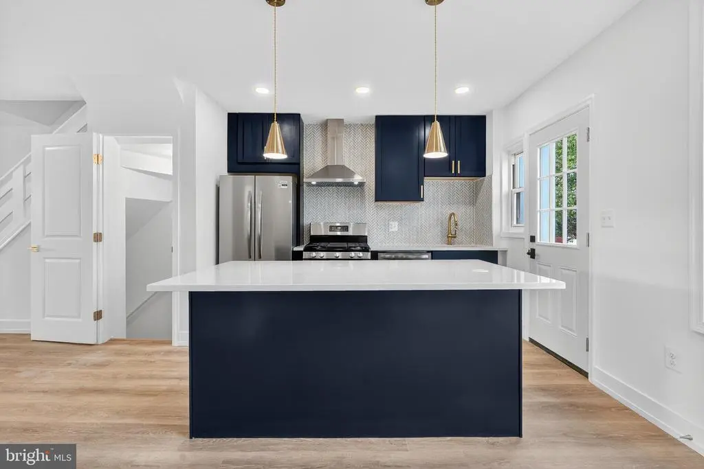 838 Buchanan St Ne, WASHINGTON