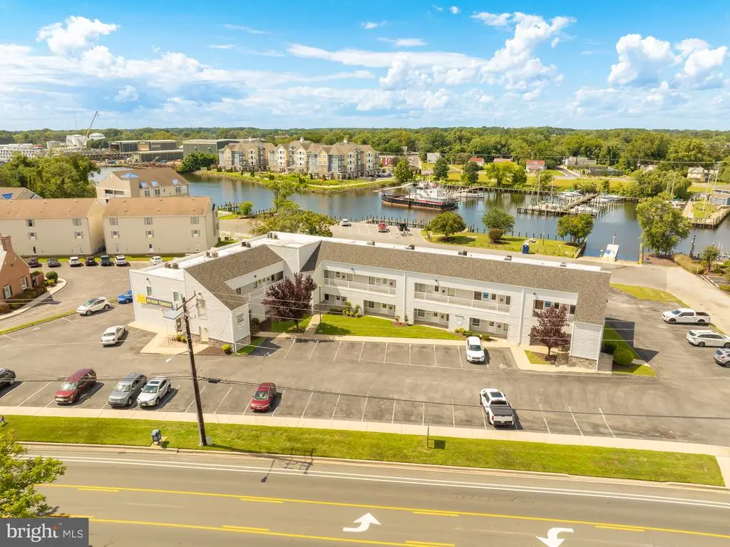 540 Riverside Dr #10, Salisbury