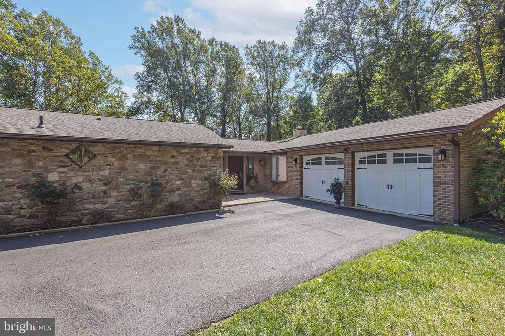 2880 Snake Hill Rd, DOYLESTOWN