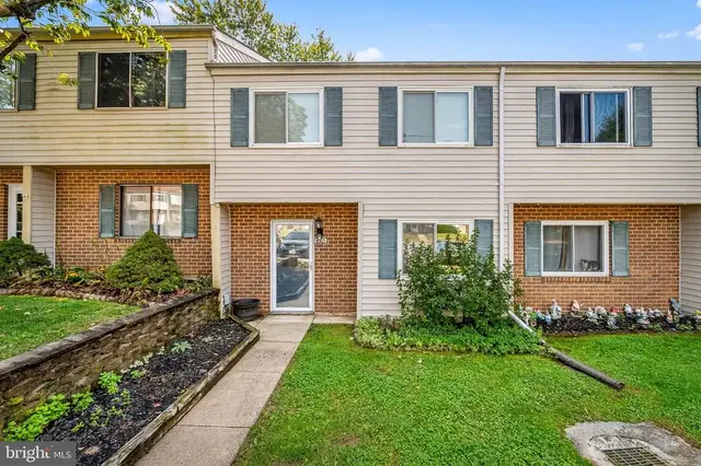 4313 White Oak Ct #4313, Hampstead