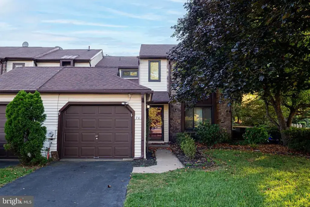 701 Grantham Ct, SOUTHAMPTON
