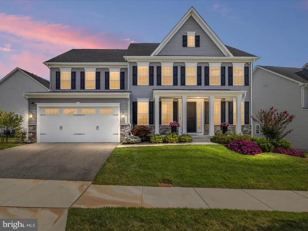 8237 S Maple Lawn Blvd, Fulton