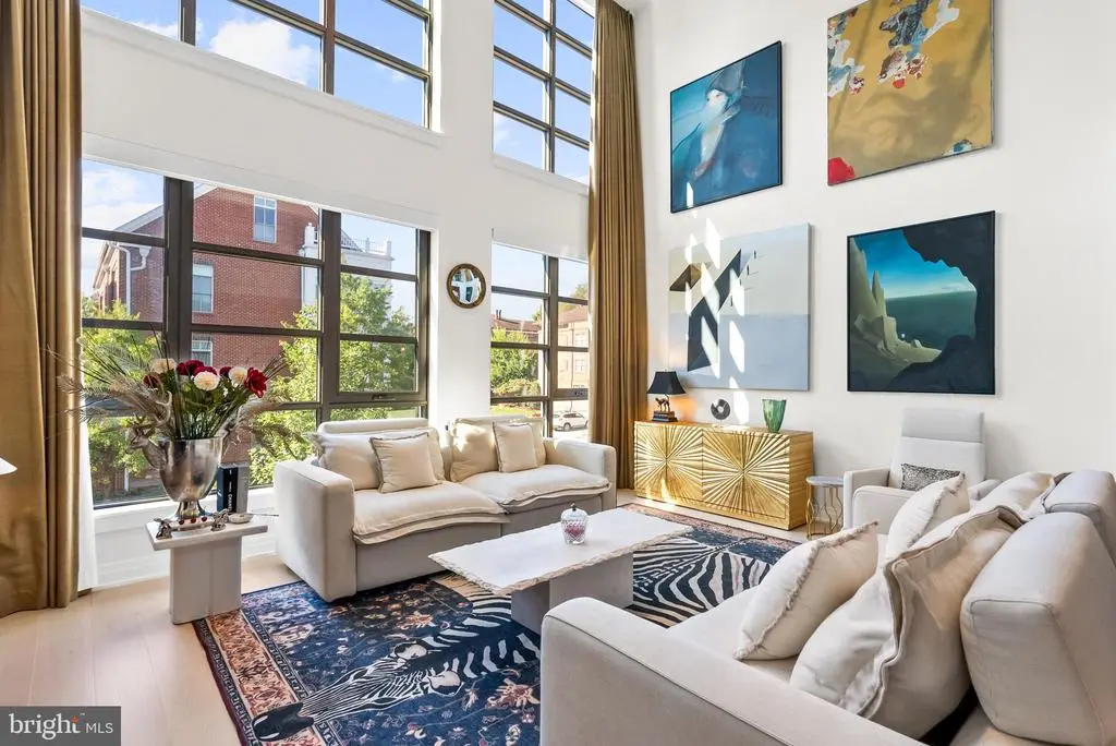 1201 N Royal St #215, ALEXANDRIA